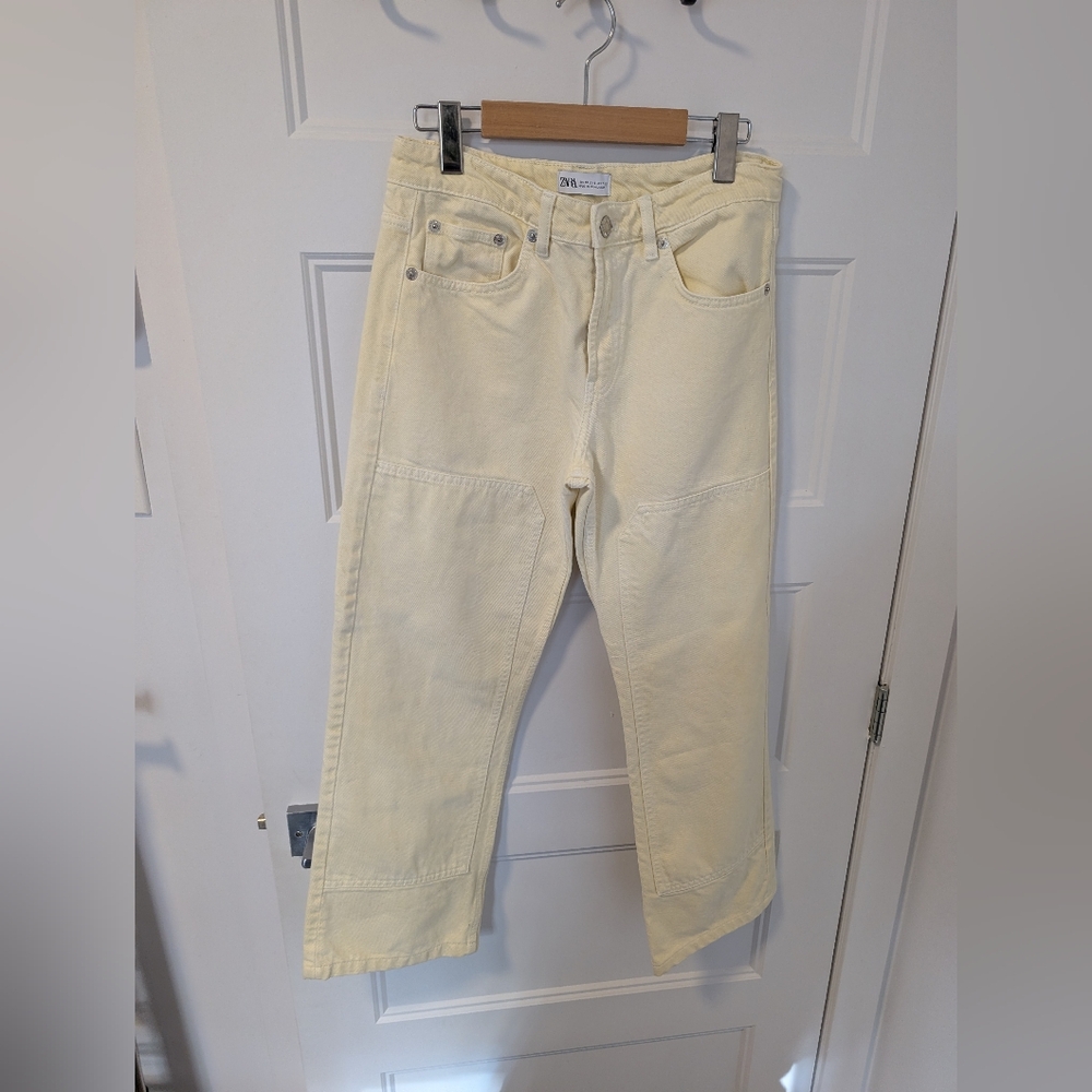 Zara/Light Yellow Mid Rise Jeans Sz 6
